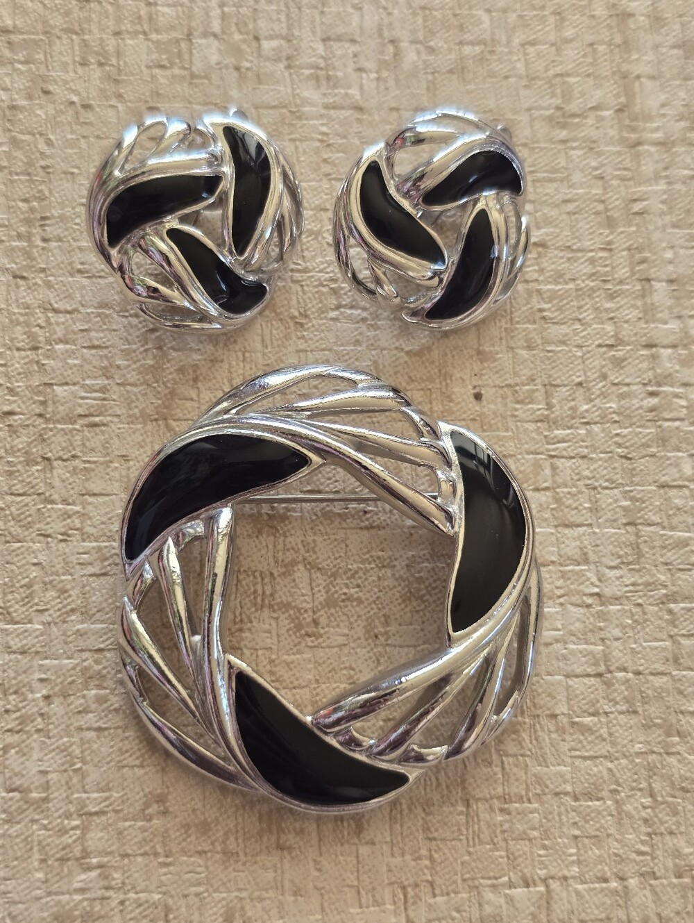 Vintage Trifari Silver-Tone & Black Enamel Openwork Wreath Brooch and Earrings